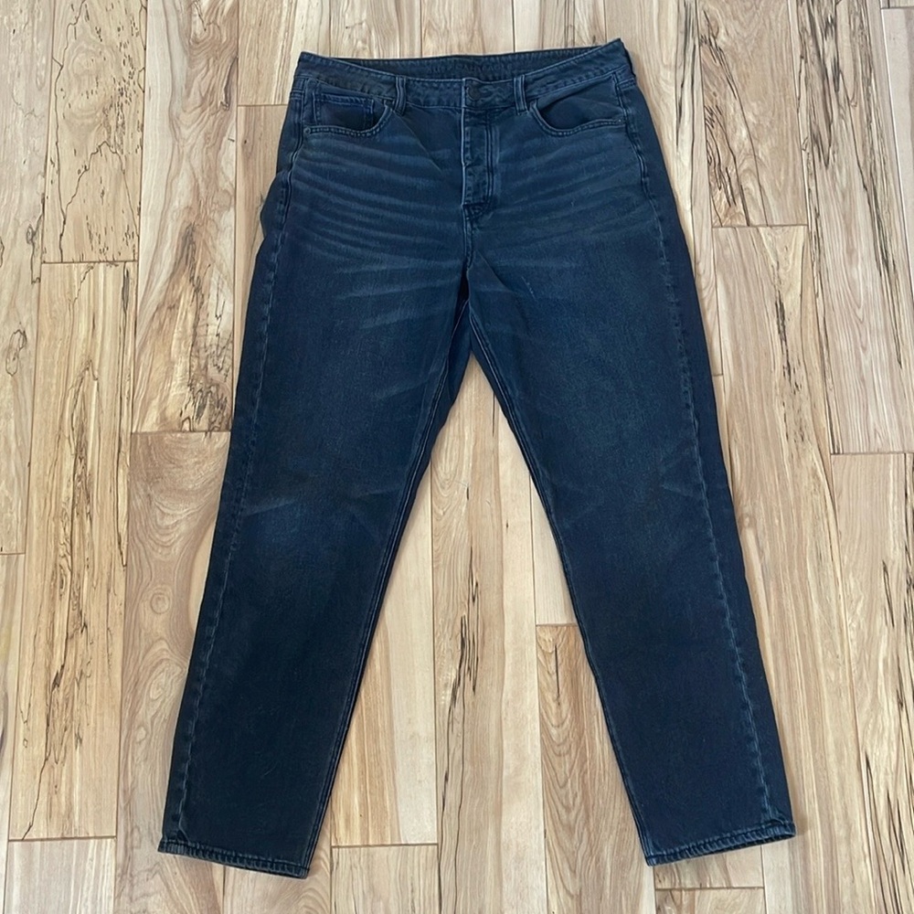 American Eagle Faded Black Jeans - So comfortable!